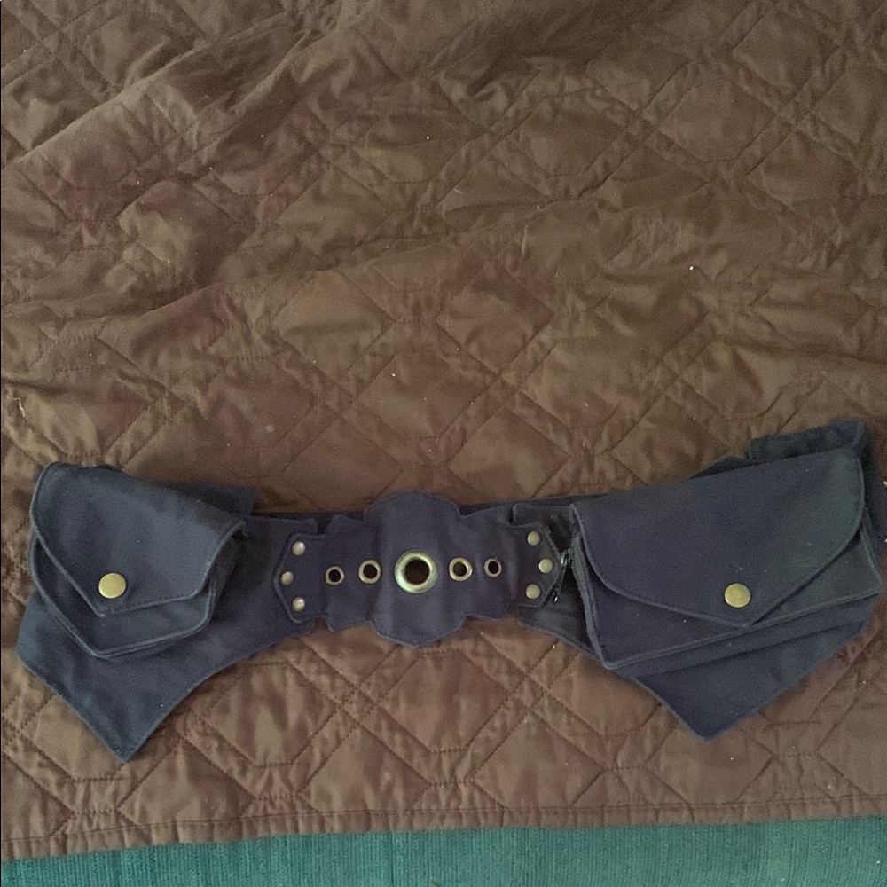 Stylish Black Belt with Pockets